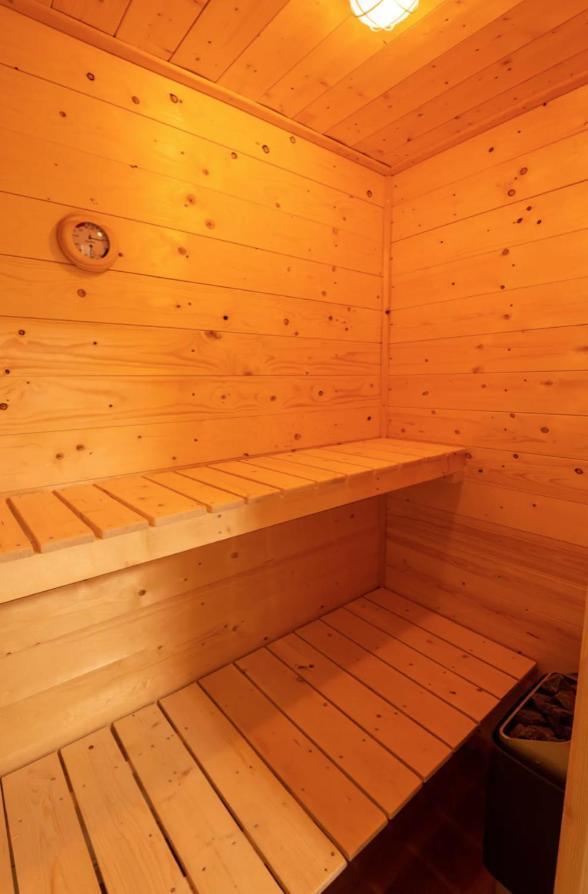 Balneo & Sauna, Sejour Detente Aux Teinturiers - Metro Charpennes - Garage Villeurbanne Buitenkant foto